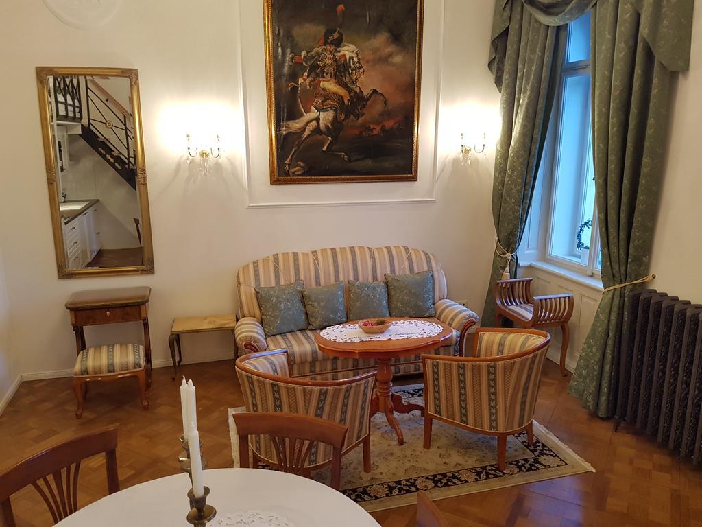 Charles Apartment Прага Экстерьер фото